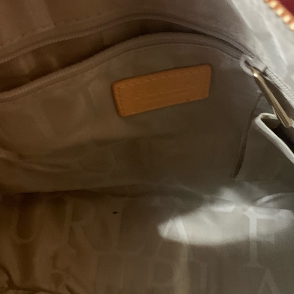 Girls - Picture 3 of 3